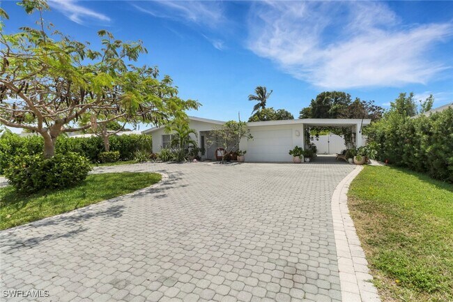 Photo - 1282 Illinois Dr House