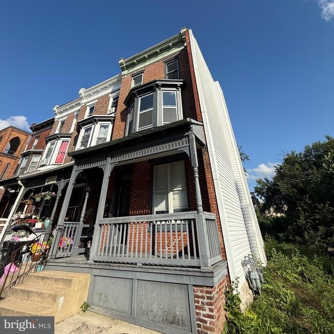 Photo - 331 Maclay St Apartment Unit 2