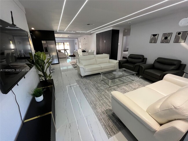 Building Photo - 39 SE 7th St