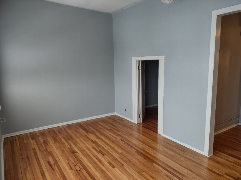 Photo - 105 2nd St E Unit Apartment 3