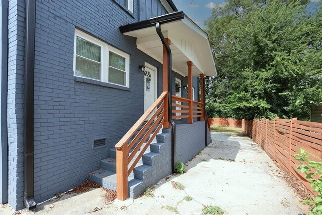 Photo - 1809 Vesta Ave