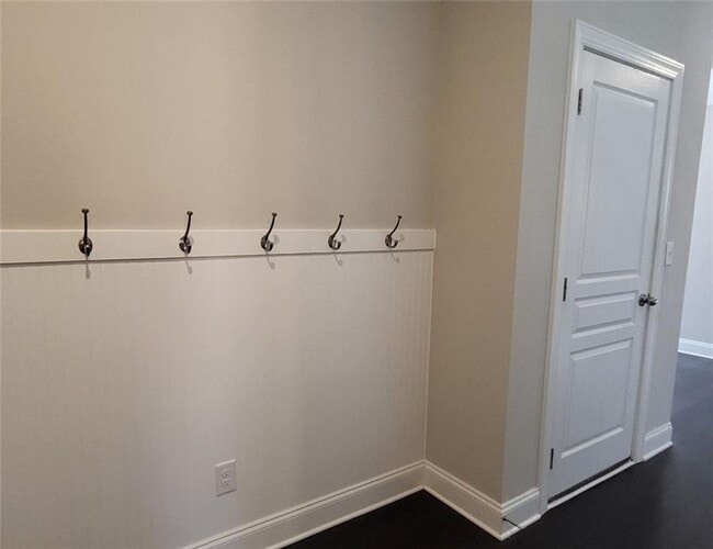 Photo - 4780 Westoak Ct