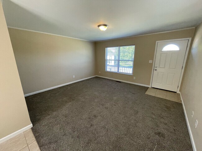 Photo - 319 Anthony St Unit 319 B