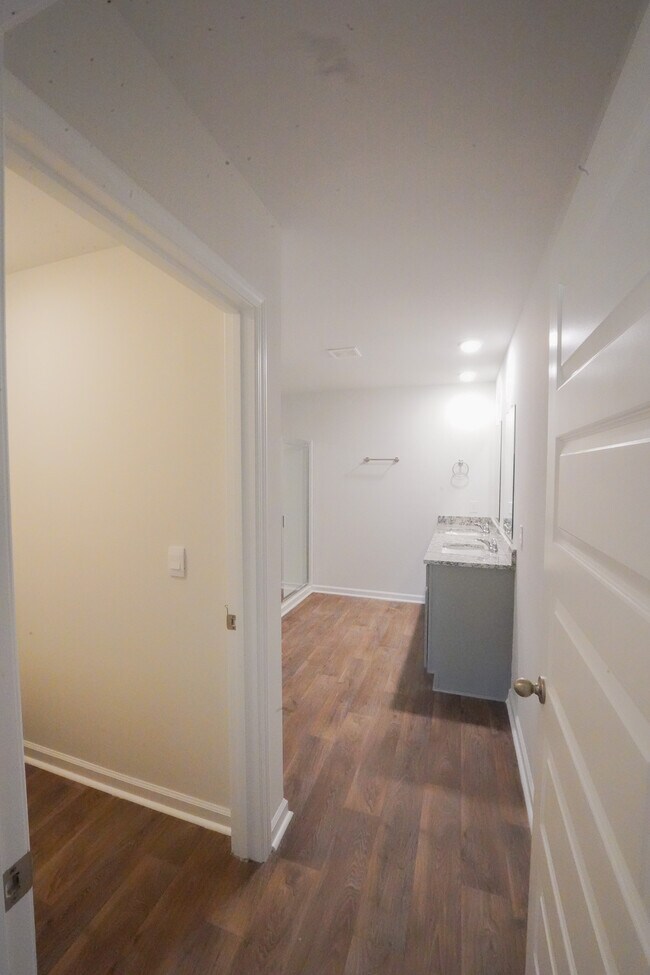 Photo - 448 Coconut Dr