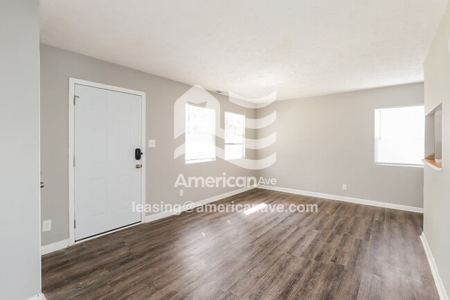 Photo - 2250 N 39th St
