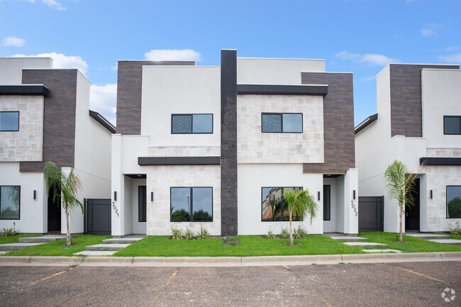 Building Photo - 8218 Casa Verde Rd Unit 3022 Rental