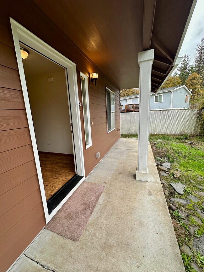 Photo - 297 Sowell Dr