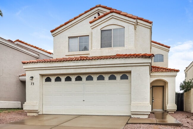 Building Photo - 250 W Juniper Ave