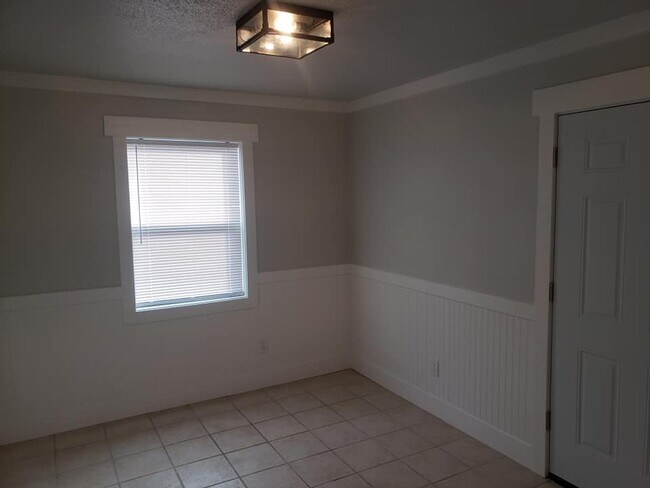 Photo - 5094 J E L Drive