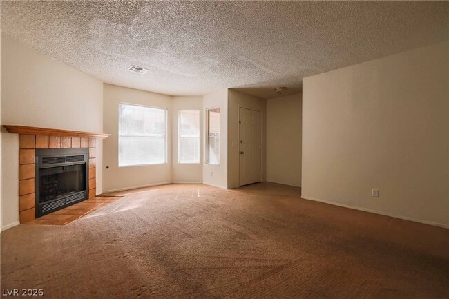 Photo - 566 Kristin Ln