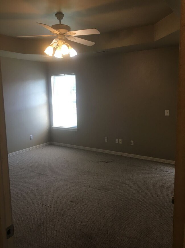 Photo - PRE-LEASING Brick 4 Bedroom 2 Bath Home Avail 8/10/26