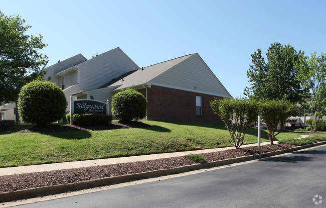 Ridgewood Apartments