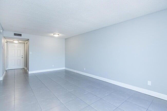 Regency Square Apartments
