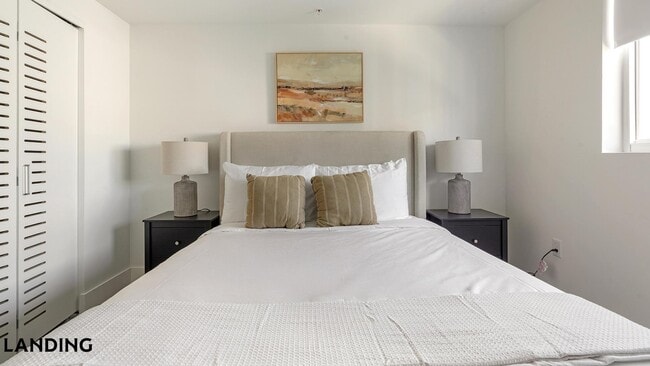 Photo - 1025 E 25th St Unidad 603