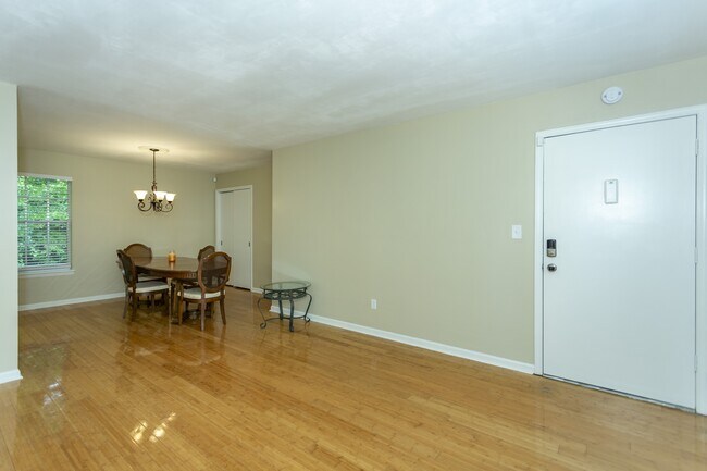 Photo - 2200 Montreat Cir