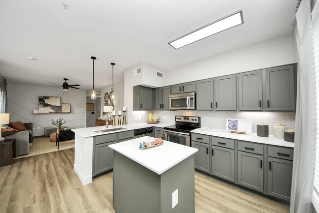 Building Photo - 3003 Memorial Ct Unit 2433 Rental