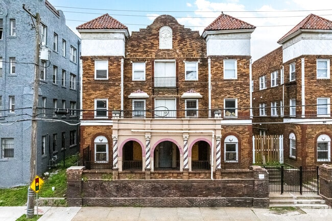Building Photo - The Flats on 39th Rental