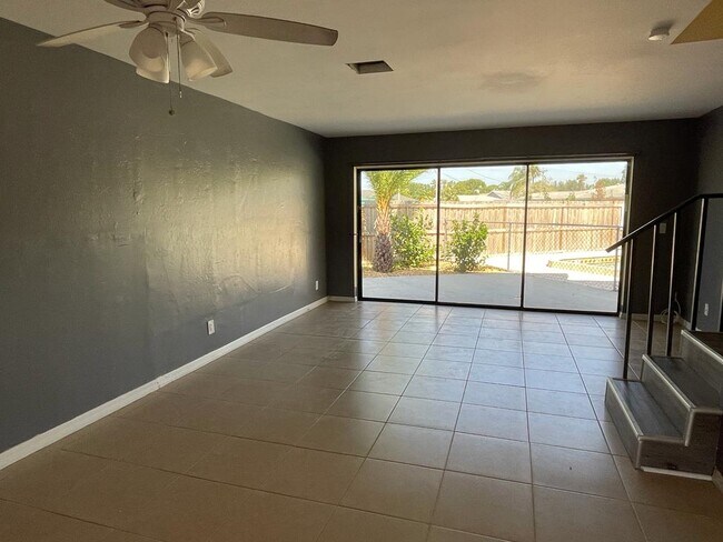 Photo - 512 SE 43rd St