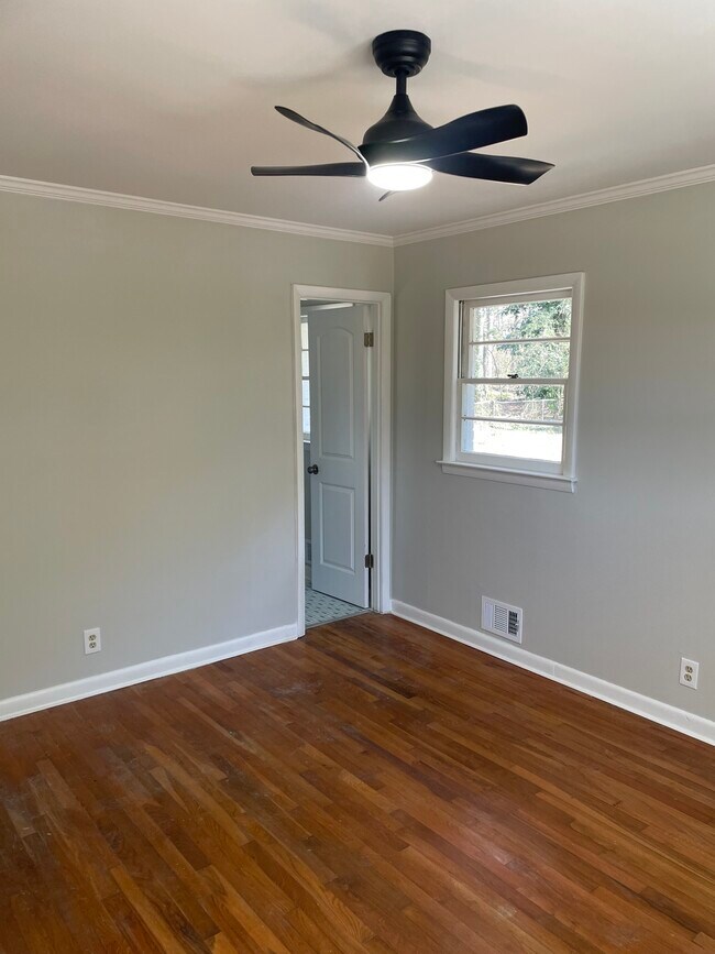 Photo - 1164 Longshore Dr