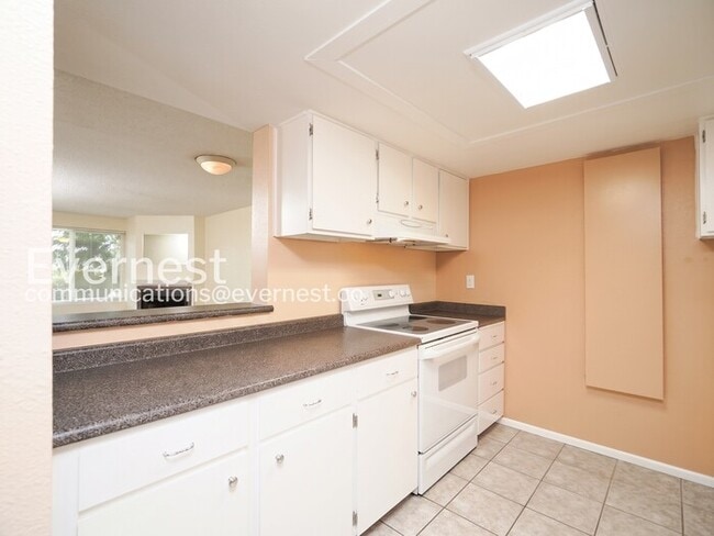 Photo - 9398 Woodinville Redmond Rd NE Unit Apartment 126