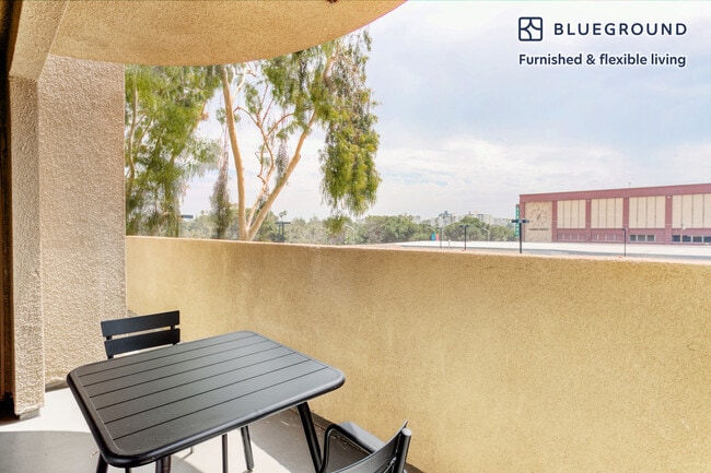 Photo - 7660 Beverly Blvd Unidad FL1-ID1100