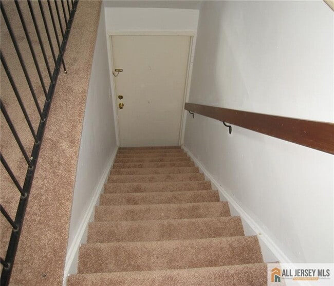 Photo - 504 N Oaks Blvd