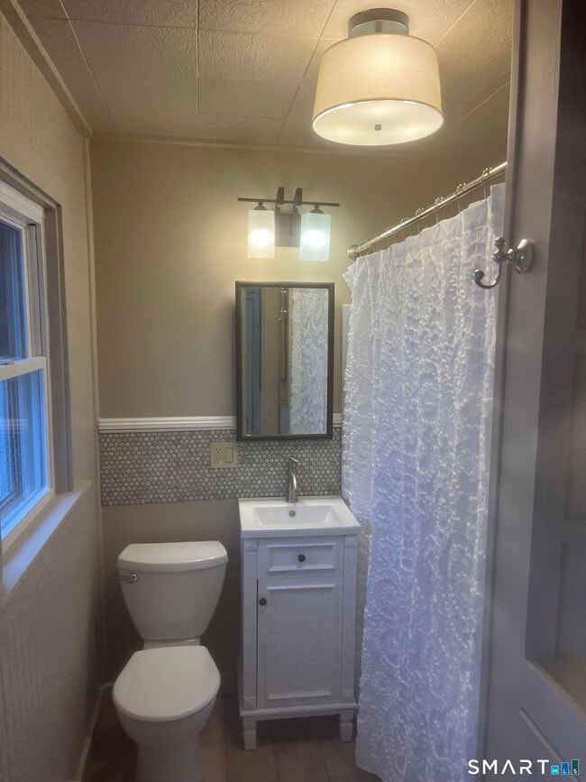 Photo - 83 Ledyard Ave