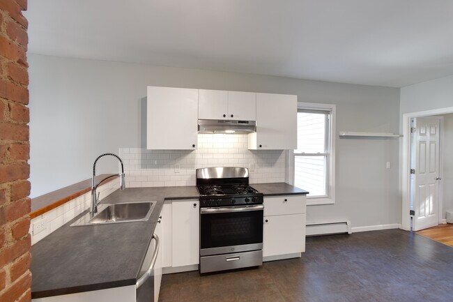 Photo - 30 Cooper St Unit 30B