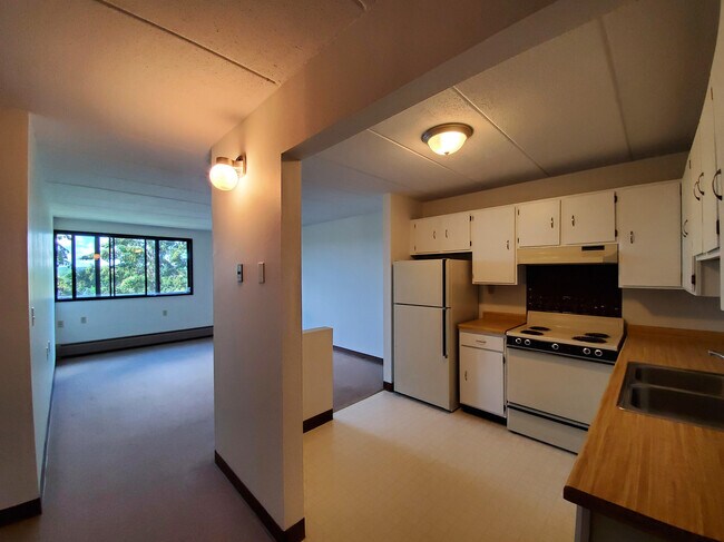 Photo - Deering Manor - Section 8: 62+ ,Handicapped,