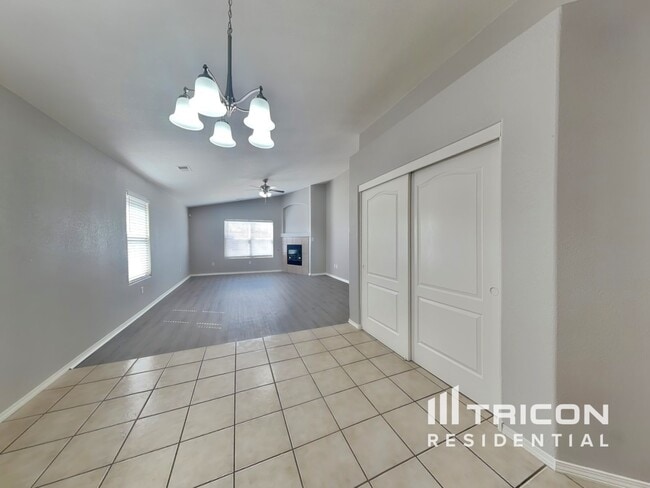 Photo - 1513 Ricasoli Dr SE