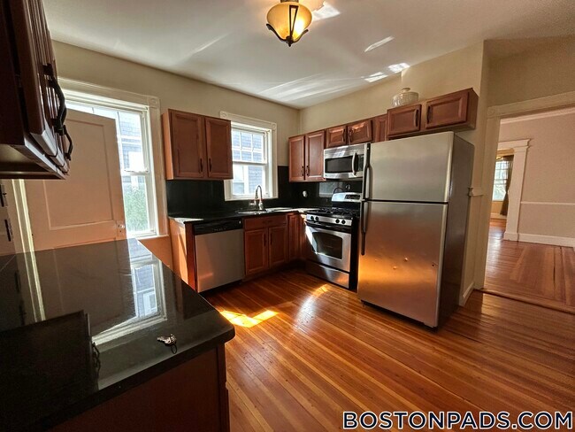 Photo - 11 Fairfield St Unit 1