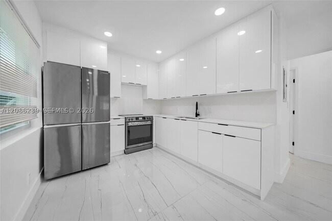 Photo - 5509 NW 5th Ct Unit 5509