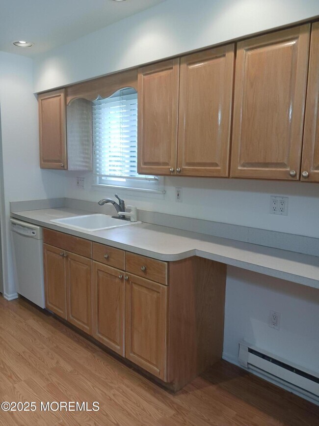 Photo - 176 Amberly Dr