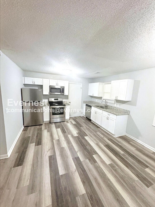 Photo - 727 W Creek Cir