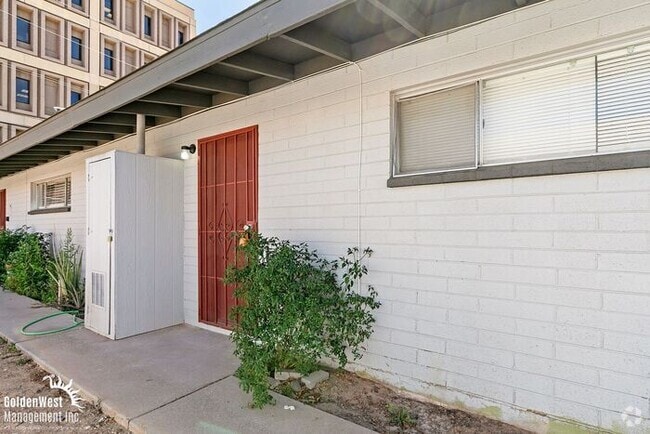 Building Photo - Updated 2Bdm 1Ba in Apartment Community!