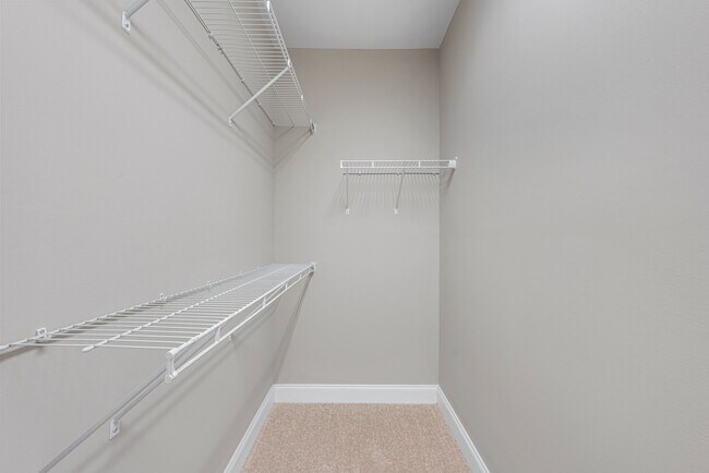 Mount Victor Olde Towne Luxury Apartments