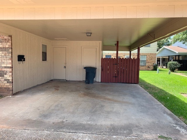 Photo - 303 Carriage Square Dr