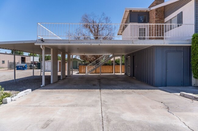 Photo - Spacious 3-Bedroom, 4-Bath Vintage Home wi...