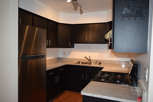 Photo - Updated 2-Bedroom Condo with Finished Basement, Garage, Pool, Tennis, Clubhouse