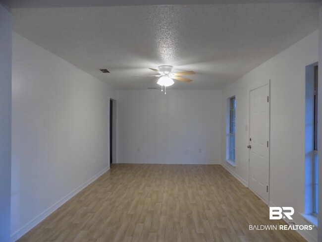Photo - 23266 Wilson Dr