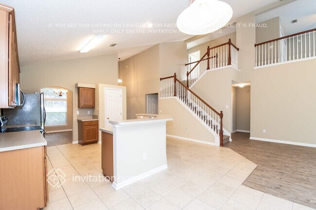 Photo - 829 Marjories Way