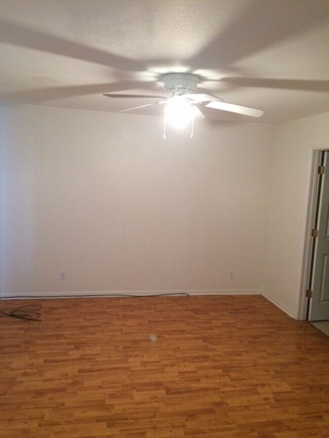 Photo - 5541-5547 Christopher Ct Unit 5547