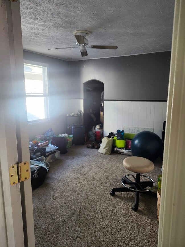 Photo - 3334 W 129th St Unit Upstairs of duplex