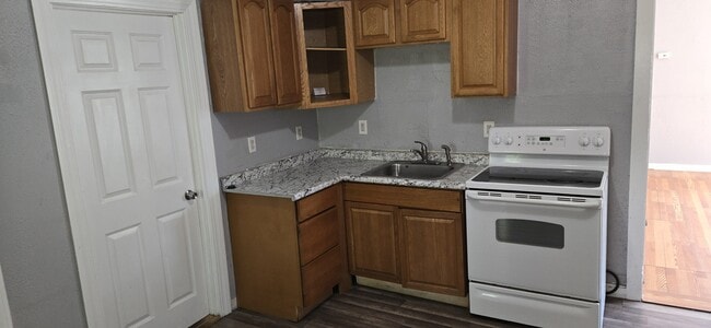 Photo - 46 Marshall St Unit 46 Marshall St Apt 1