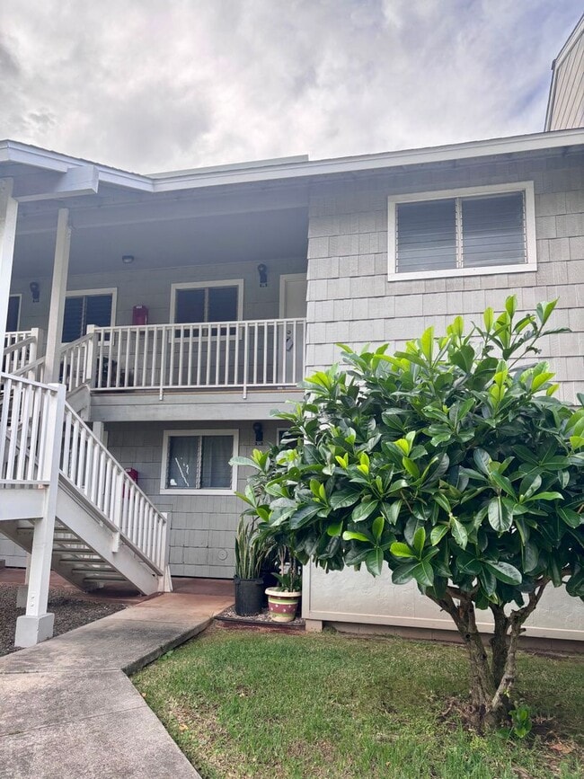 Building Photo - AVAILABLE NOW | 2 Bedroom, 1 Bathroom Townhome | Located at Waiau Garden Court Community | Includ...