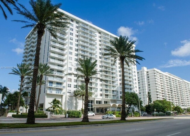 Photo - 5701 Collins Ave Unit 1606
