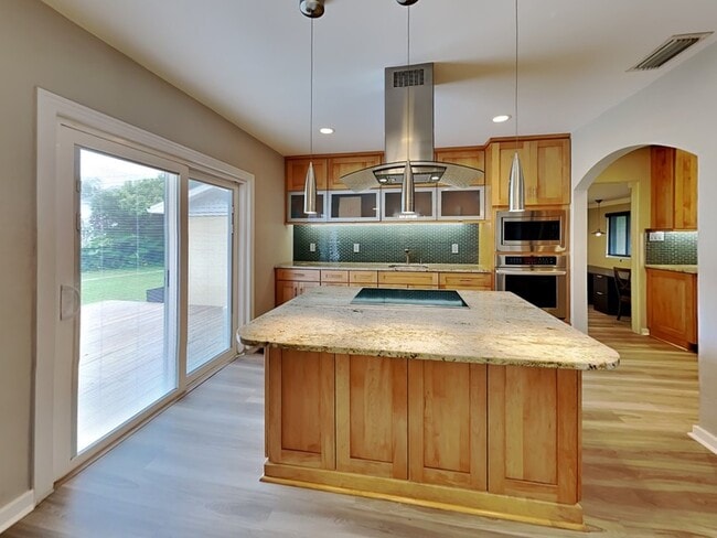 Photo - 1112 Chichester St