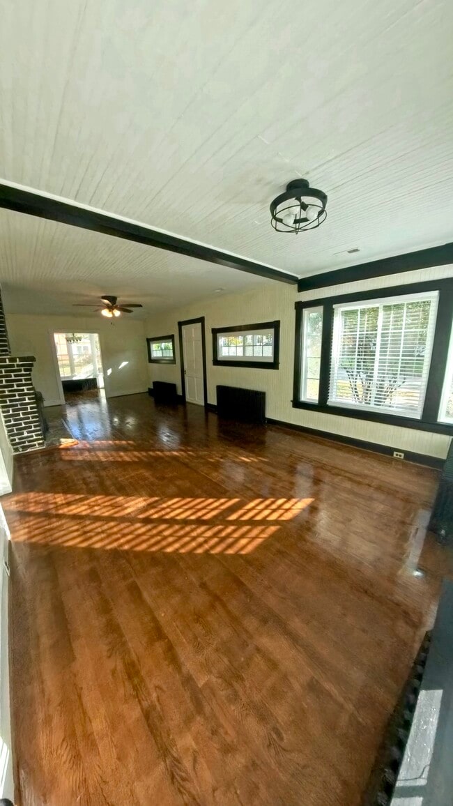 Photo - 5803 2nd St S