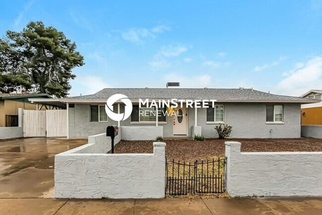 Building Photo - 4 Bedroom Pet-Friendly Home in GLENDALE, A...
