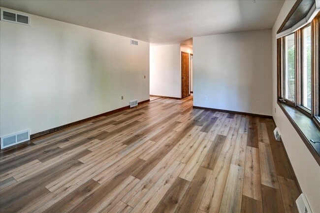 Photo - 6715 Century Ave